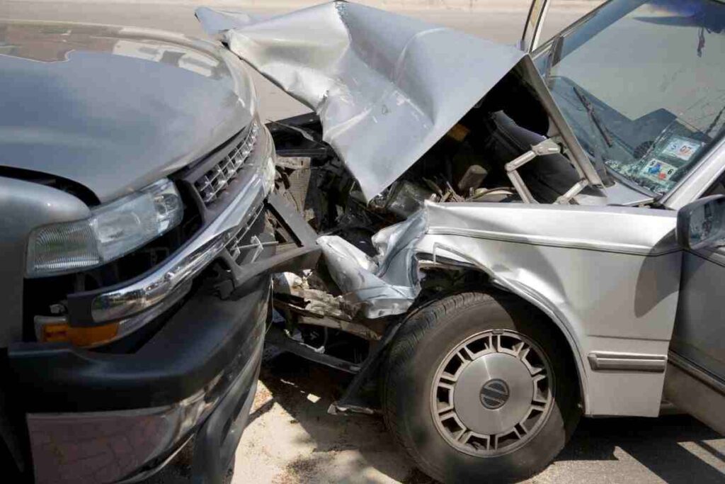 Si Trova Un Auto Contromano In Autostrada Frontale Terribile Il Tutto