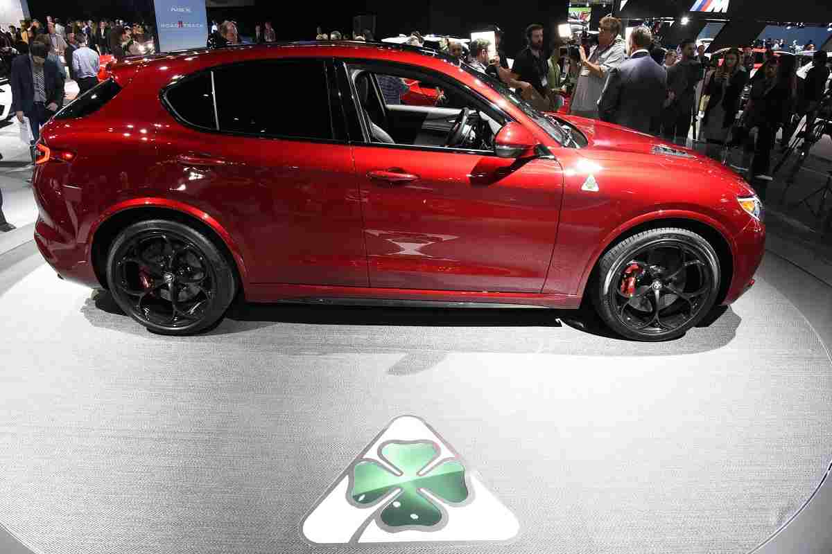 alfa romeo B-Suv 2023