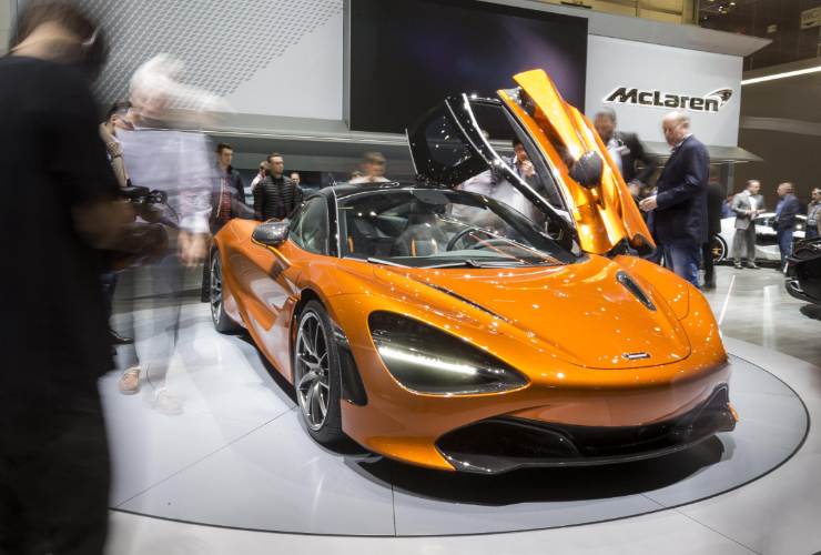 McLaren automobile abbandono