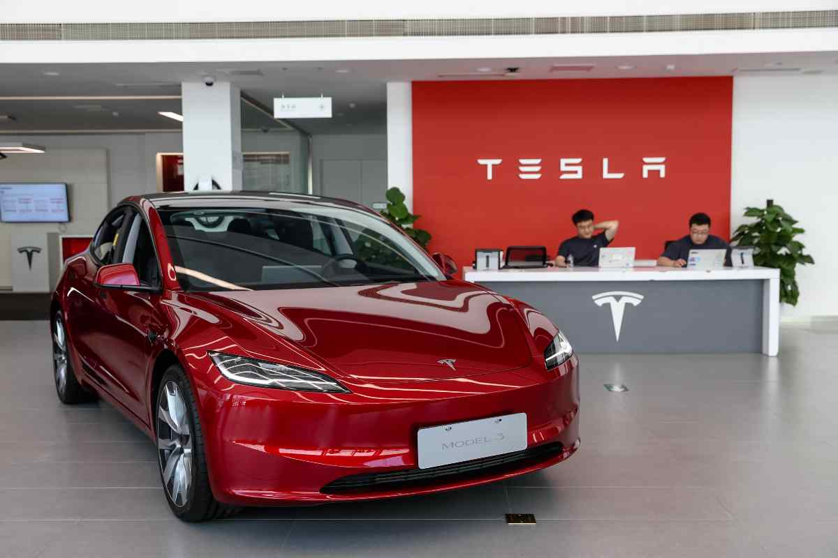Tesla nuovi prezzi auto Cina