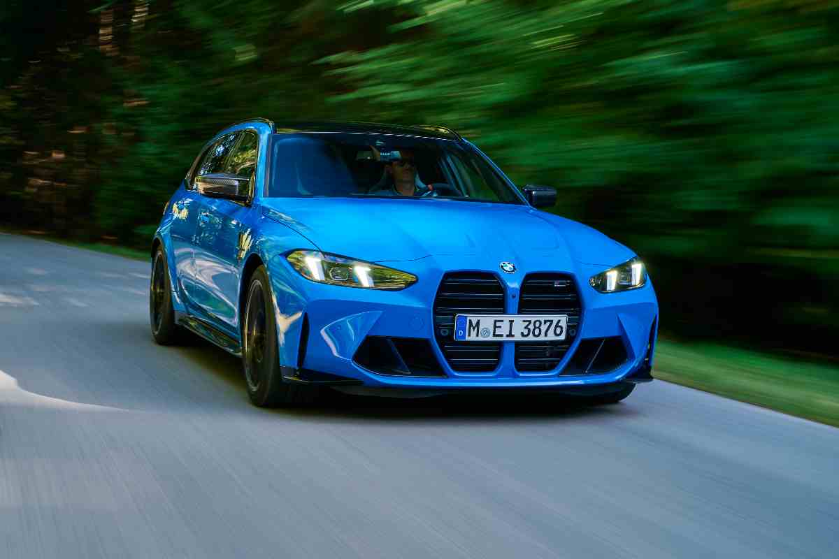 BMW nuova elettrica supercar