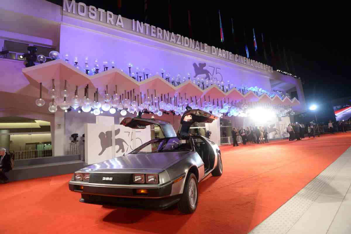 DeLorean Ritorno al Futuro trasformazione