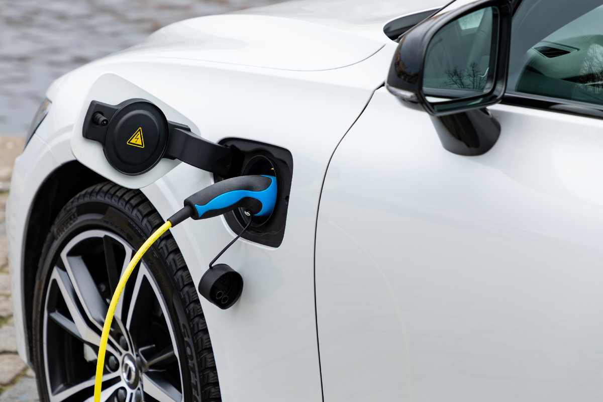 Electric cars, policy reaction