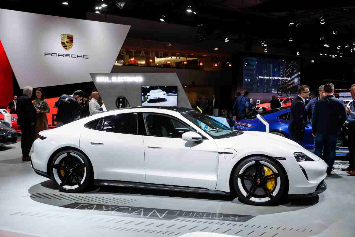 Porsche problema enorme rischio proprietari
