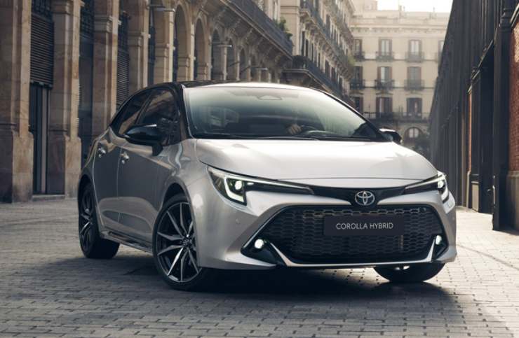 auto Toyota promozione 