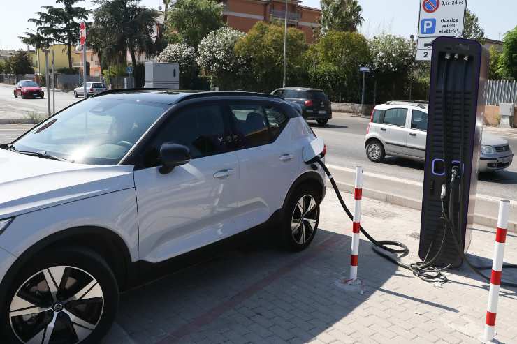 Allarme auto elettriche