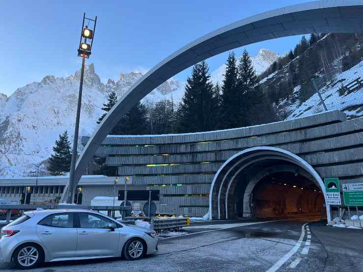 Traforo Monte Bianco altro stop