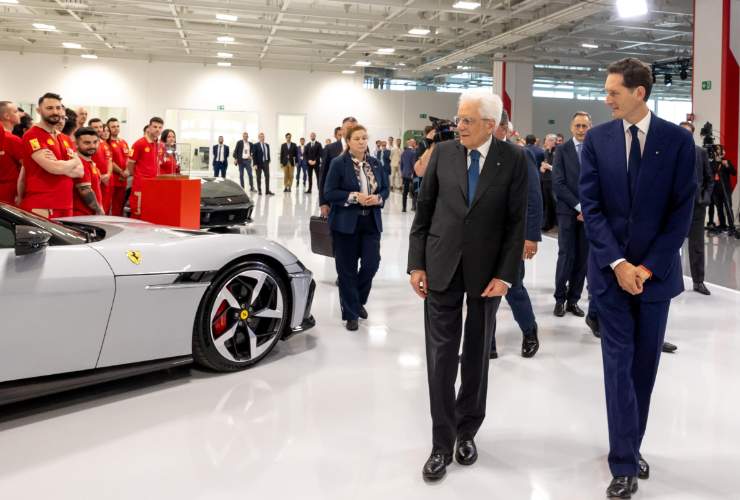 La transizione elettrica di Ferrari