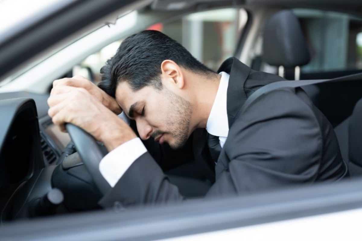 Dormire auto cosa dice la legge