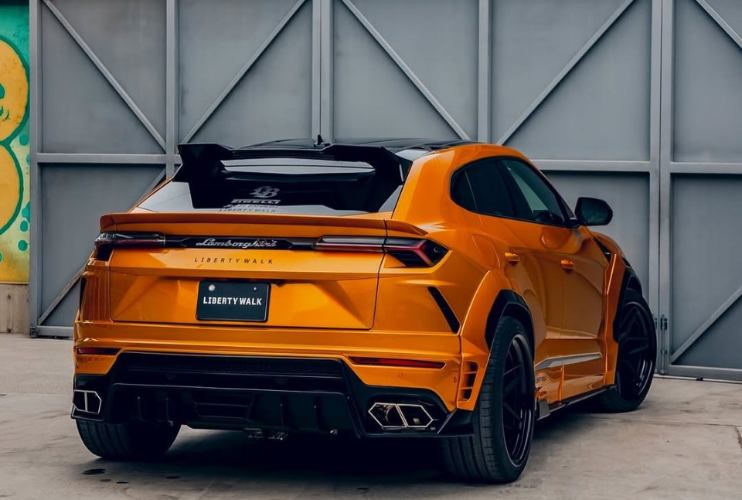 La Lamborghini Urus di Liberty Walk