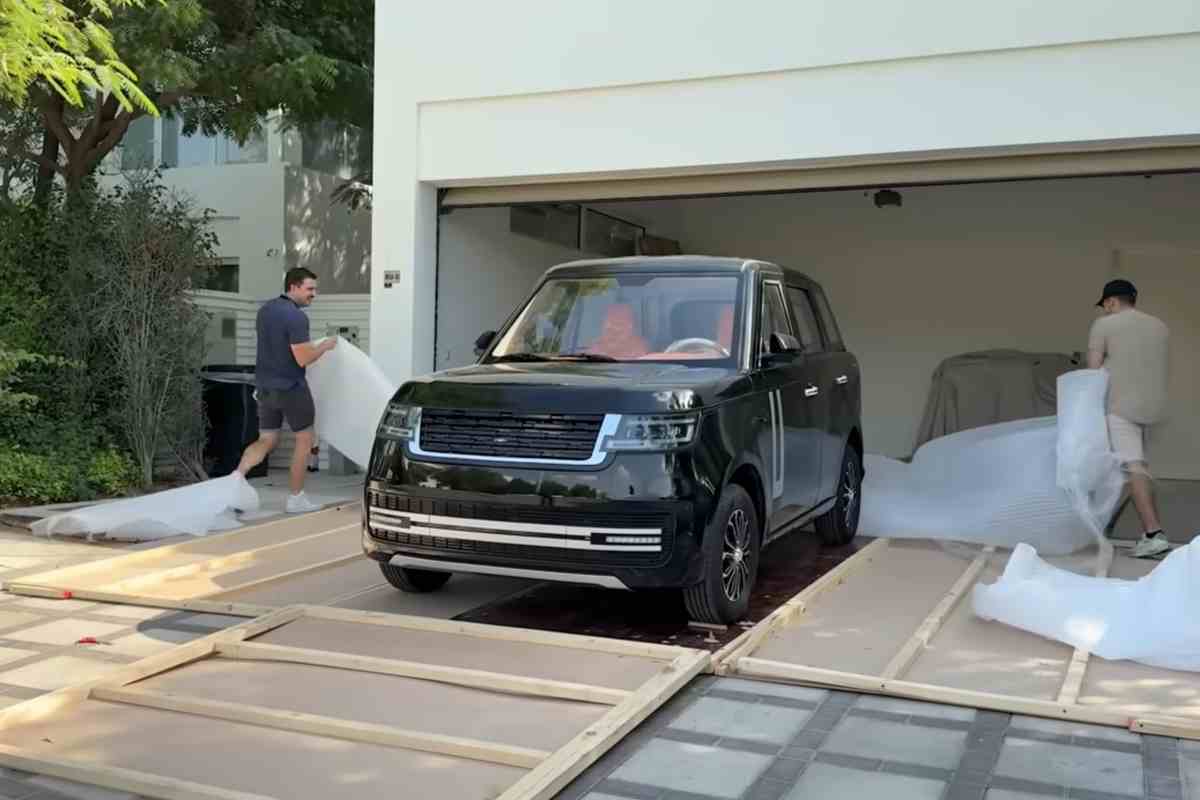 Ecco com'è la copia cinese di un Range Rover